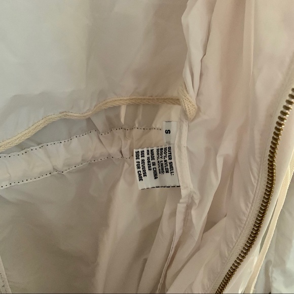 Jane Post Packable Travel Parka - Picture 4 of 6